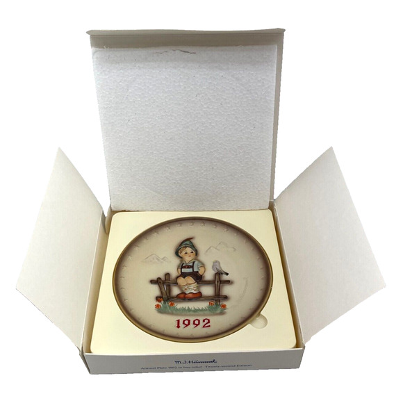 Vintage 1992 Goebel M.J. Hummel 22nd Annual Collector Plate HUM 288 Series of 25 - Picture 8 of 14